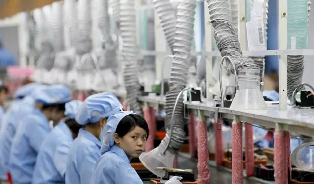 未來幾年，制造業(yè)、服務業(yè)等勞動密集型產業(yè)的招工將更加困難，勞動力成本也必將日益高漲