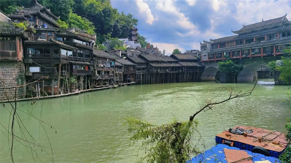 “湘”約鳳凰，相守未來(lái)——2022博皓快樂湖南行    -22