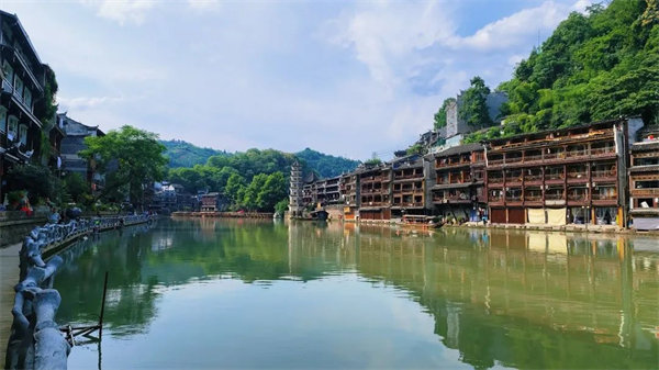 “湘”約鳳凰，相守未來(lái)——2022博皓快樂湖南行    -24