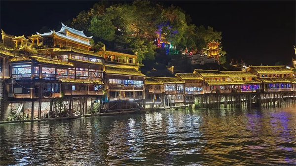 “湘”約鳳凰，相守未來(lái)——2022博皓快樂湖南行    -32