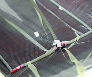 真空導流用纏繞管 白色PE塑料密封包線管 RTM玻璃鋼真空灌注成型輔助材料 真空導流用纏繞管 白色PE塑料密封包線管 RTM玻璃鋼真空灌注成型輔助材料