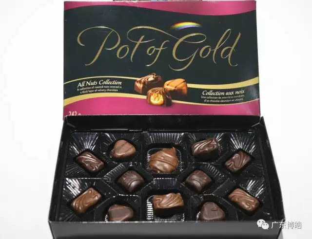 還有可愛的小伙伴為大家?guī)砹讼闾鸬那煽肆?！哇！味道好極了！